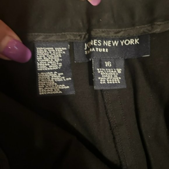 Capri Pant - Picture 2 of 2